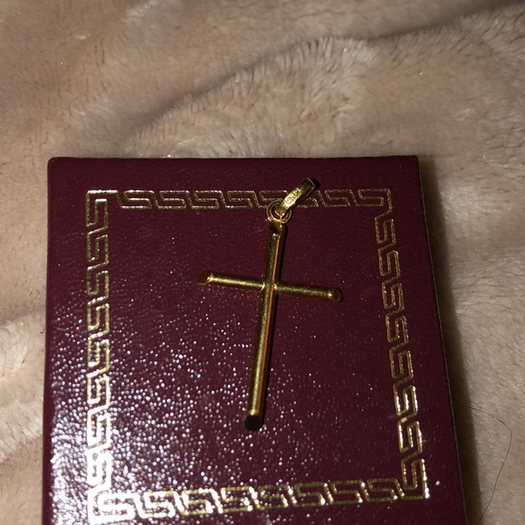 Simple cross - Picture 3 of 3